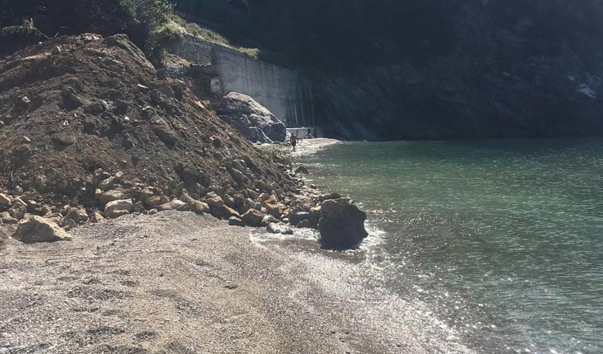 deniz-hafriyat-döküldü-2