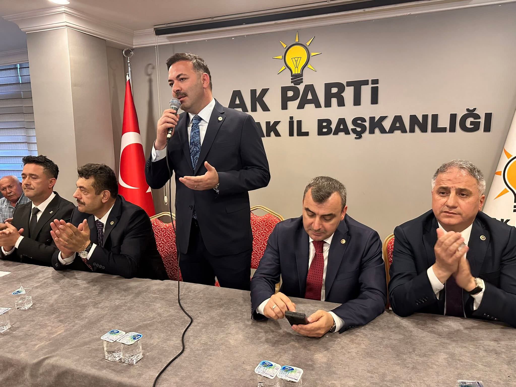 Ak Parti1-2
