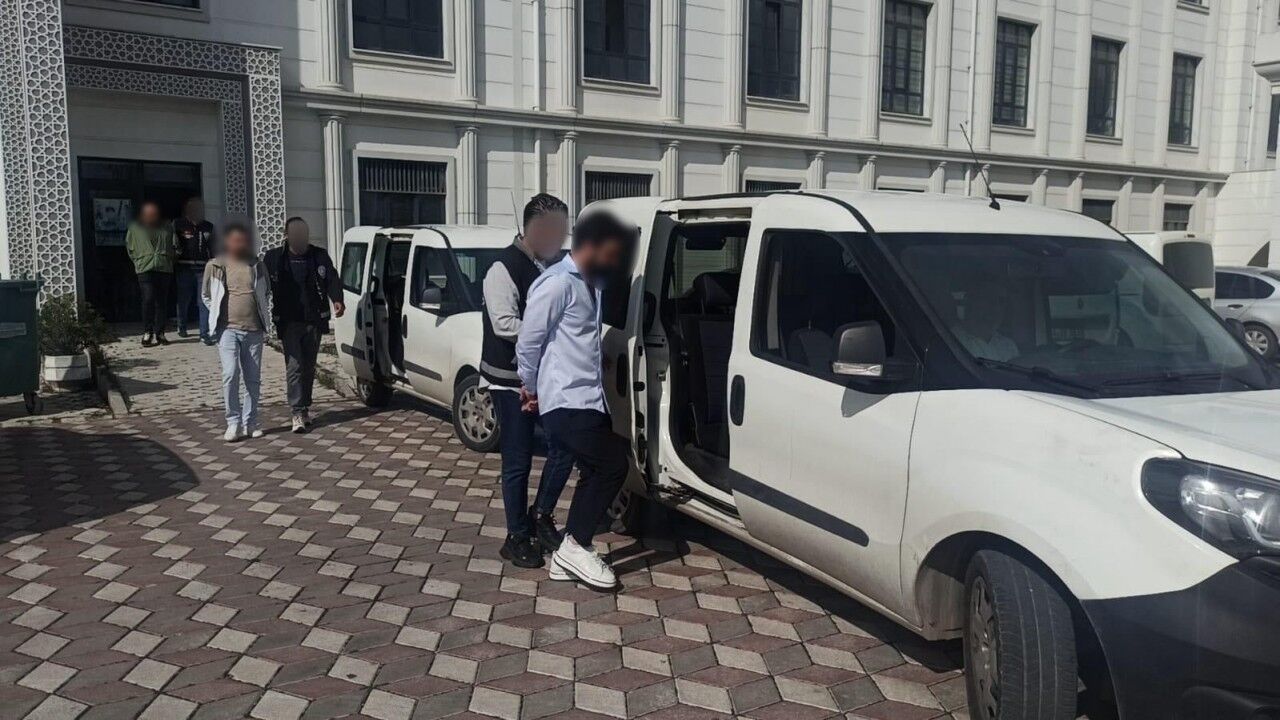Oto hırsızları yakalandı: 4 kişi tutuklandı