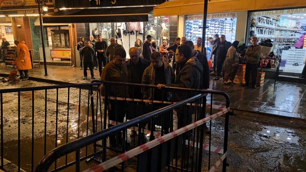 Kuvvetli yağış sonrası temizlik çalışmaları başladı