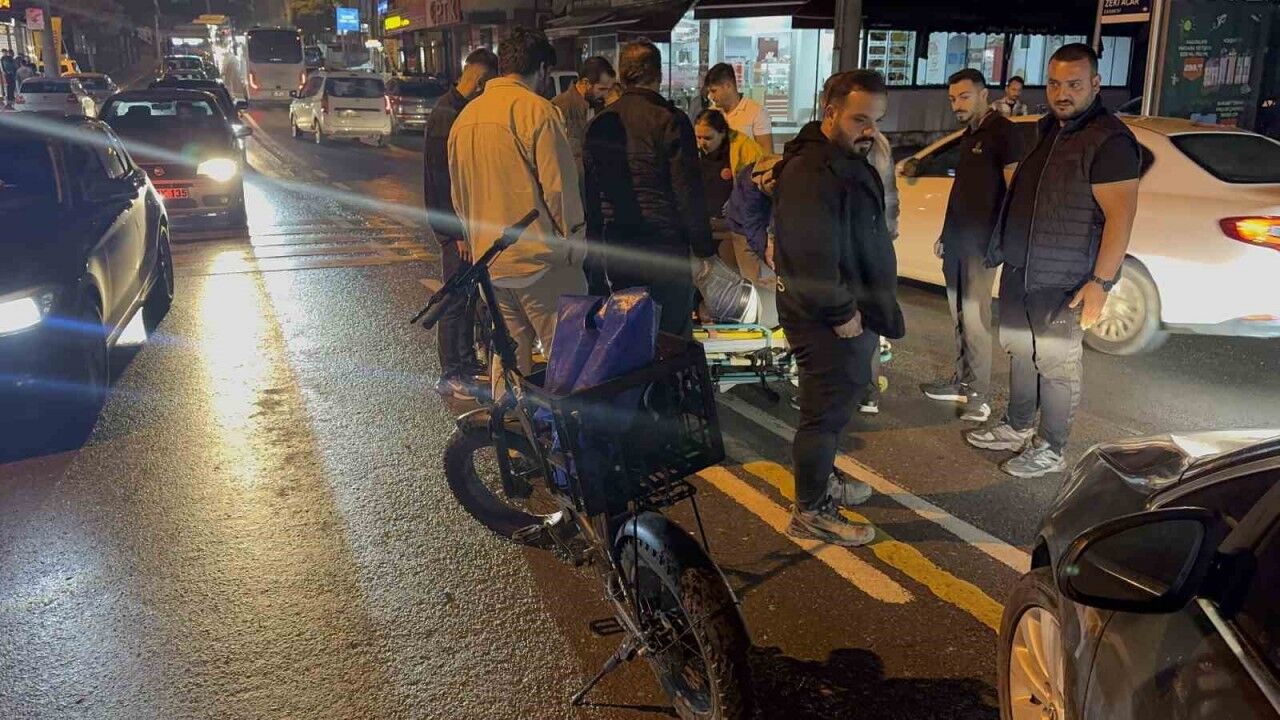 Otomobil ile elektrikli bisiklet çarpıştı: 1 yaralı