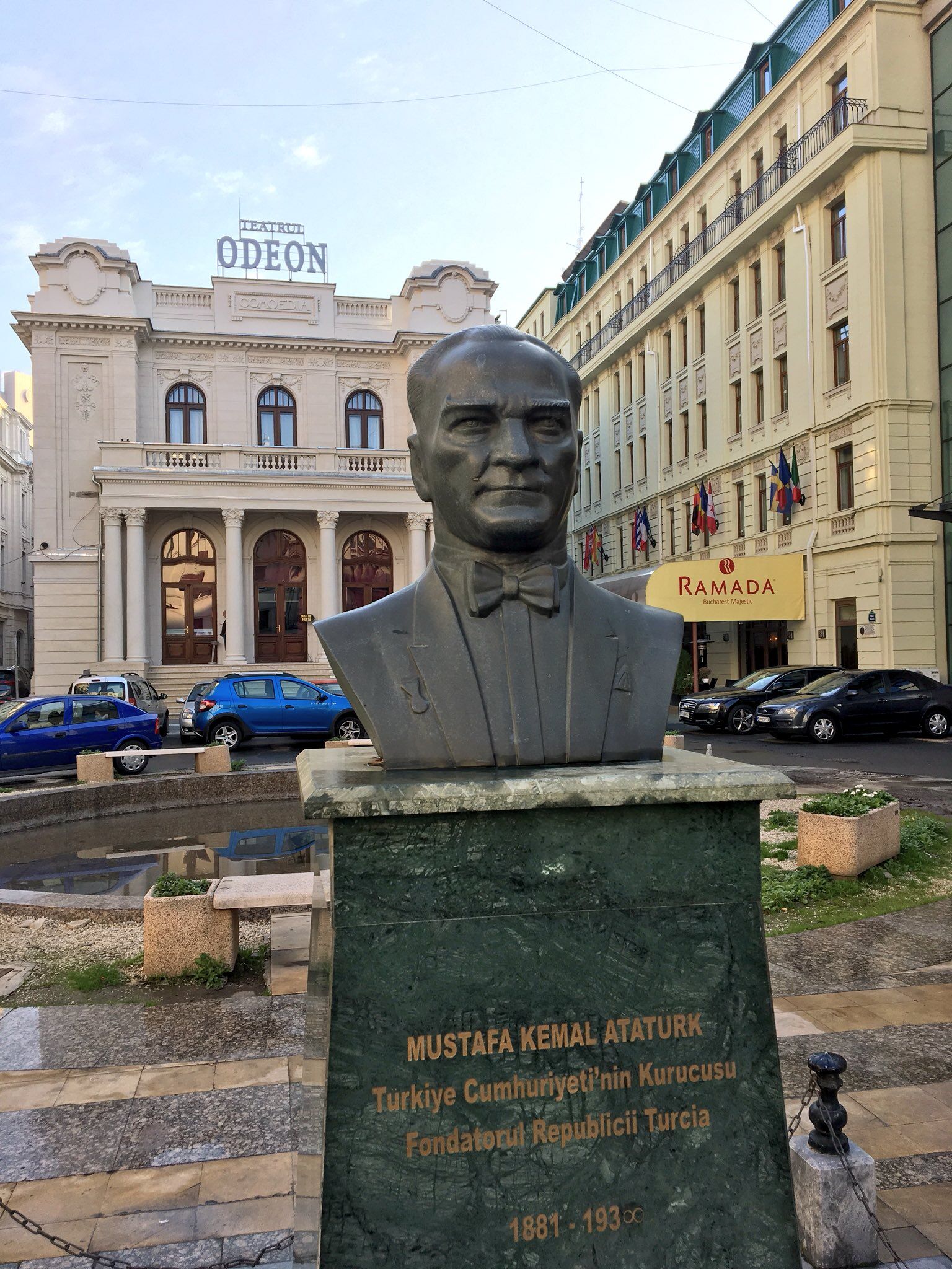 Atatürk Romanya