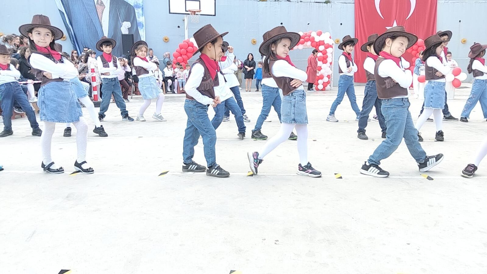 Bahçelievler İlkokulu’nda Çocuk Şenliği 2