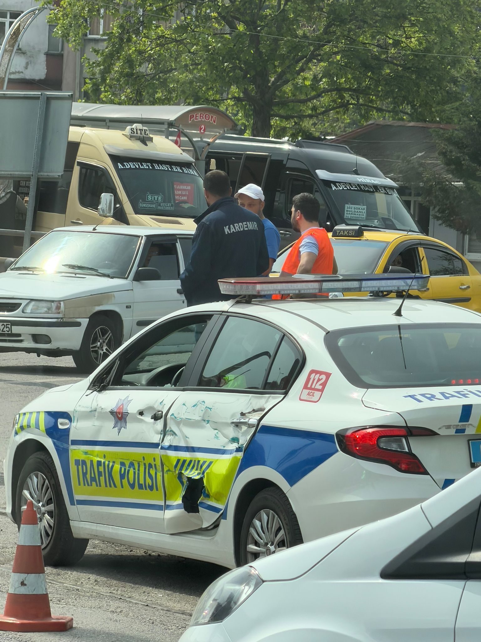 Polis Aracına Çarptı 2