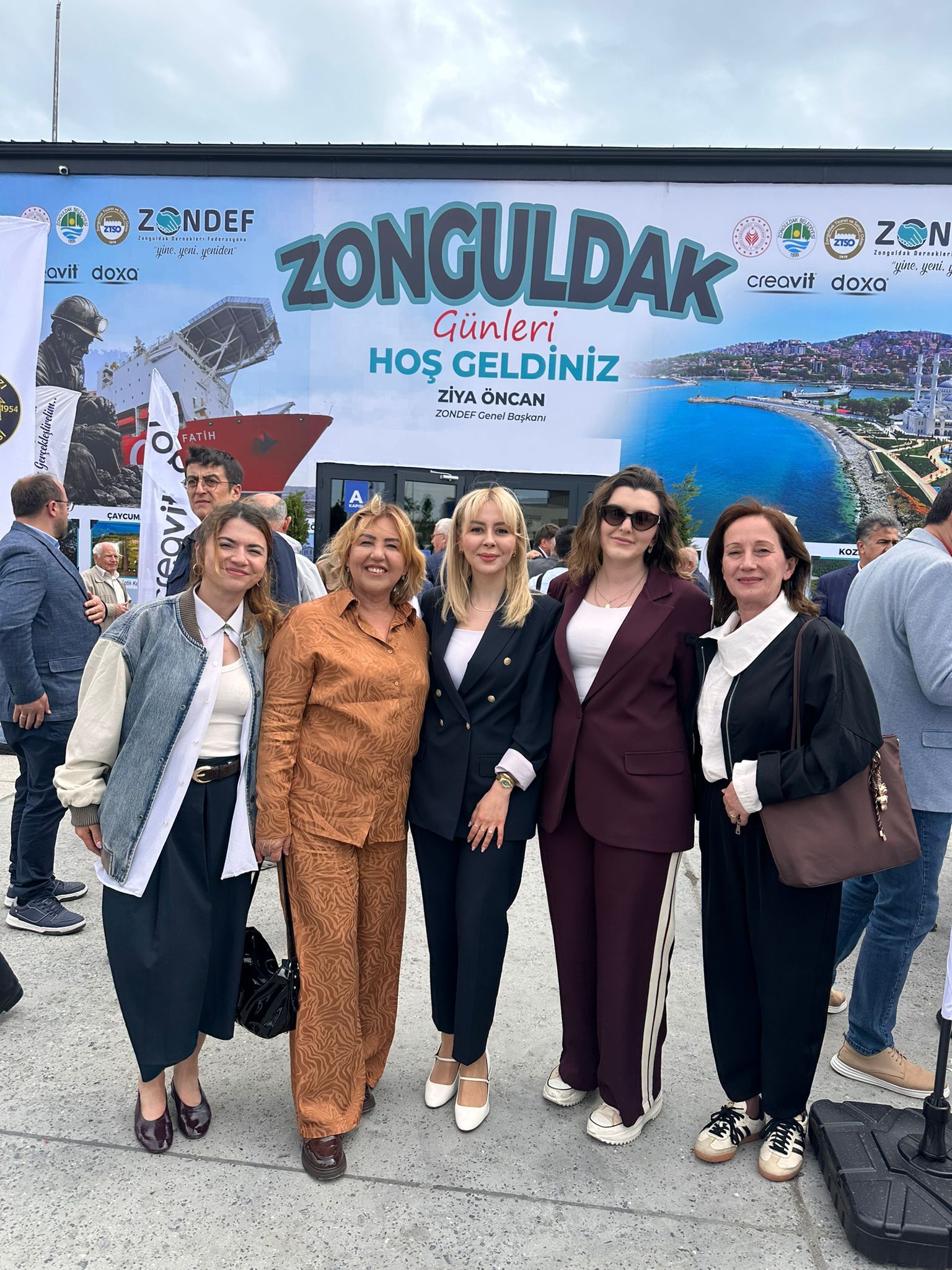 “Yine Yeni Yeniden” 2
