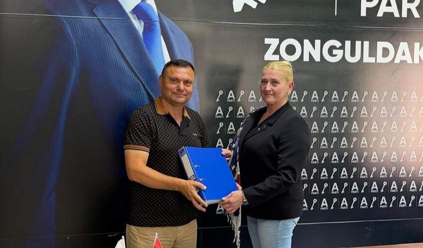 Anahtar Parti İlçe yönetimi  listesi İl Başkanlığına teslim edildi
