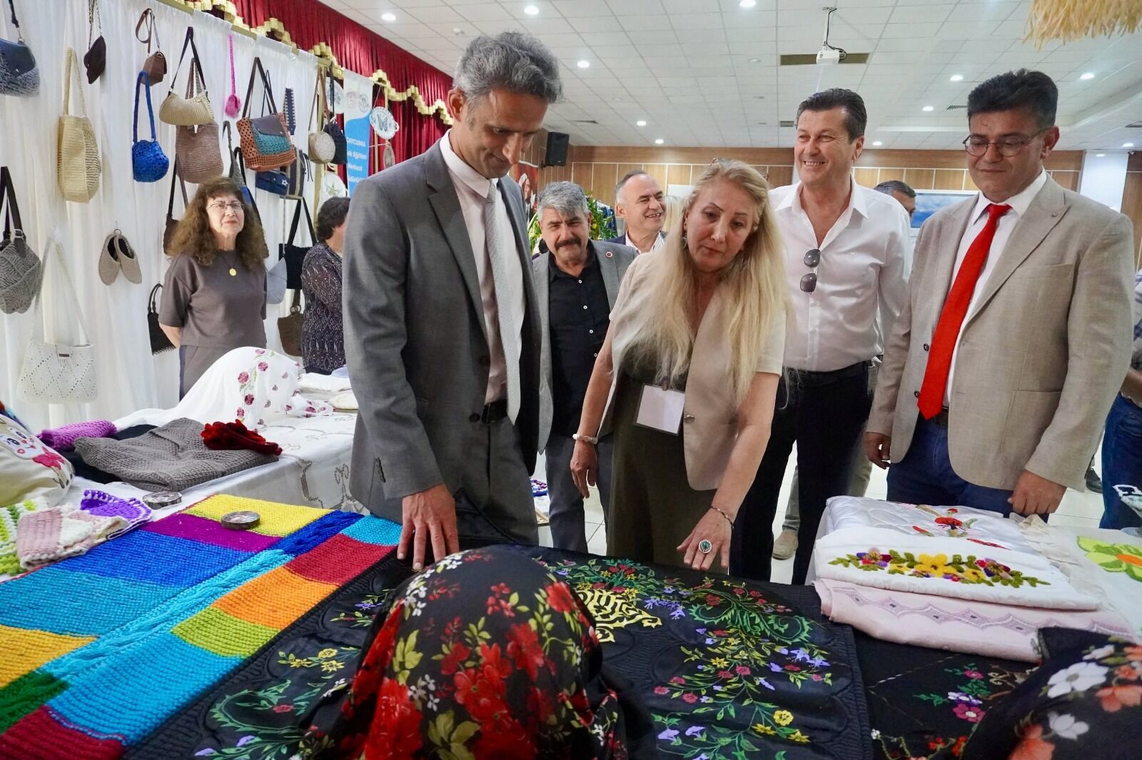 Kıyafeti Ve Tavırları Tartışma Yarattı 3