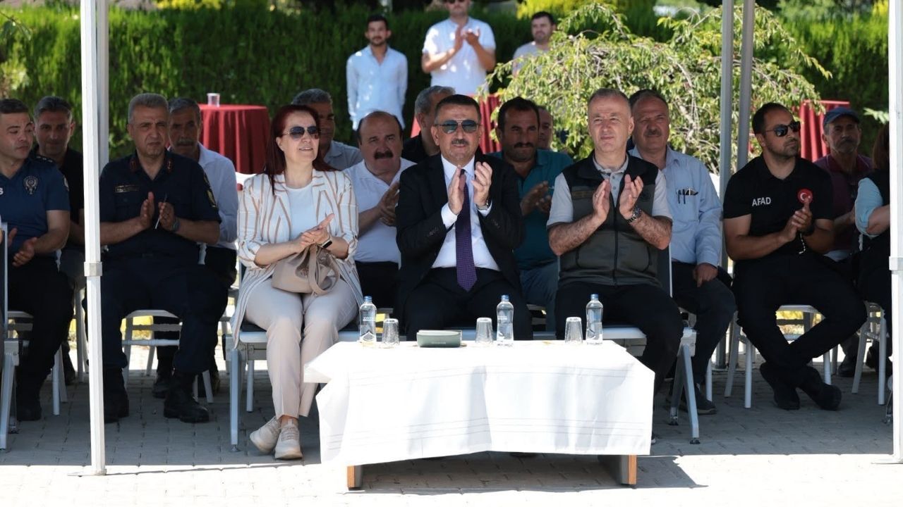 Orman köylerine 21 yeni su tankeri teslim edildi
