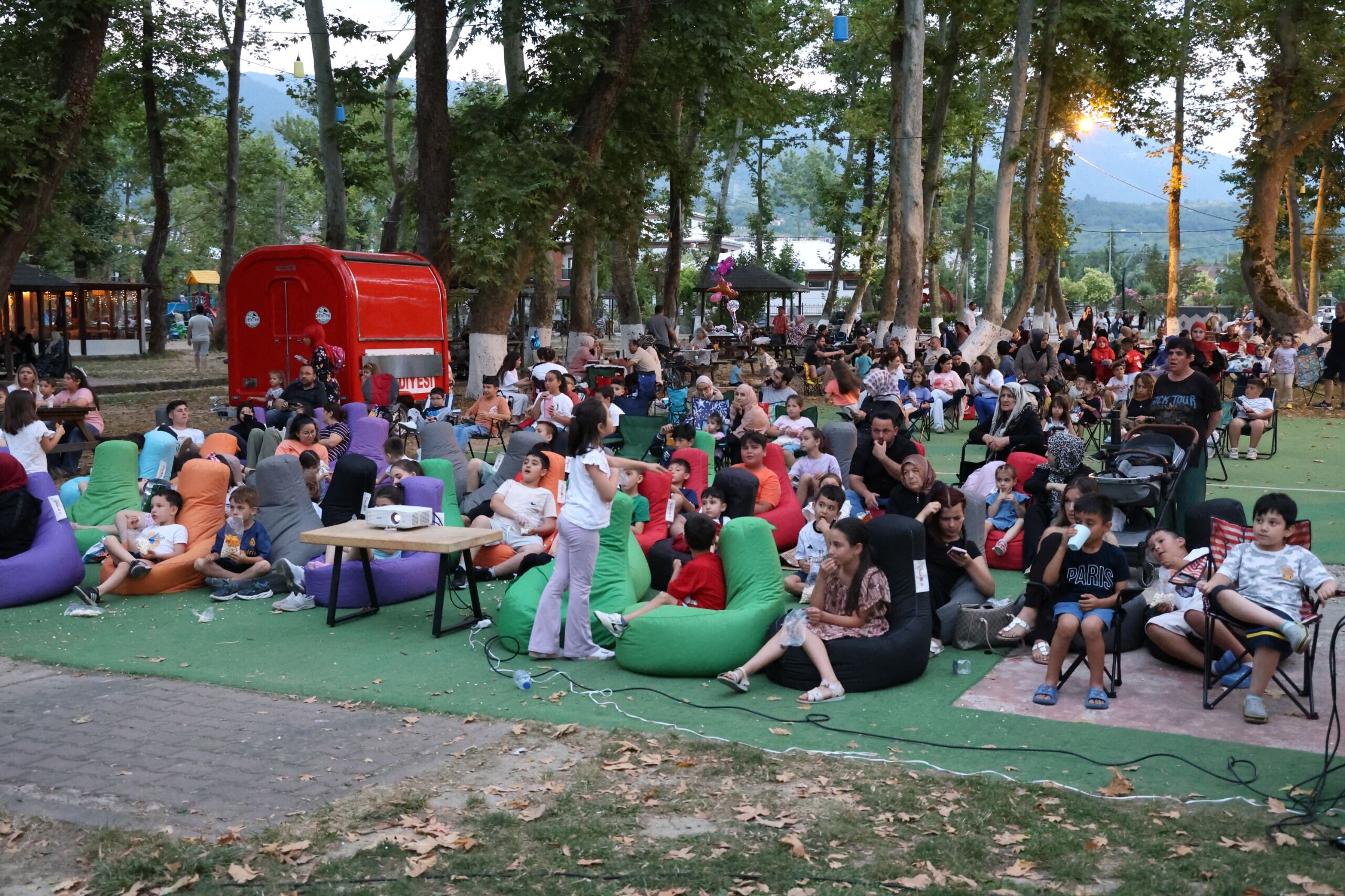 Geleneksel Devrek Belediyesi Açık Hava Sinema Günleri