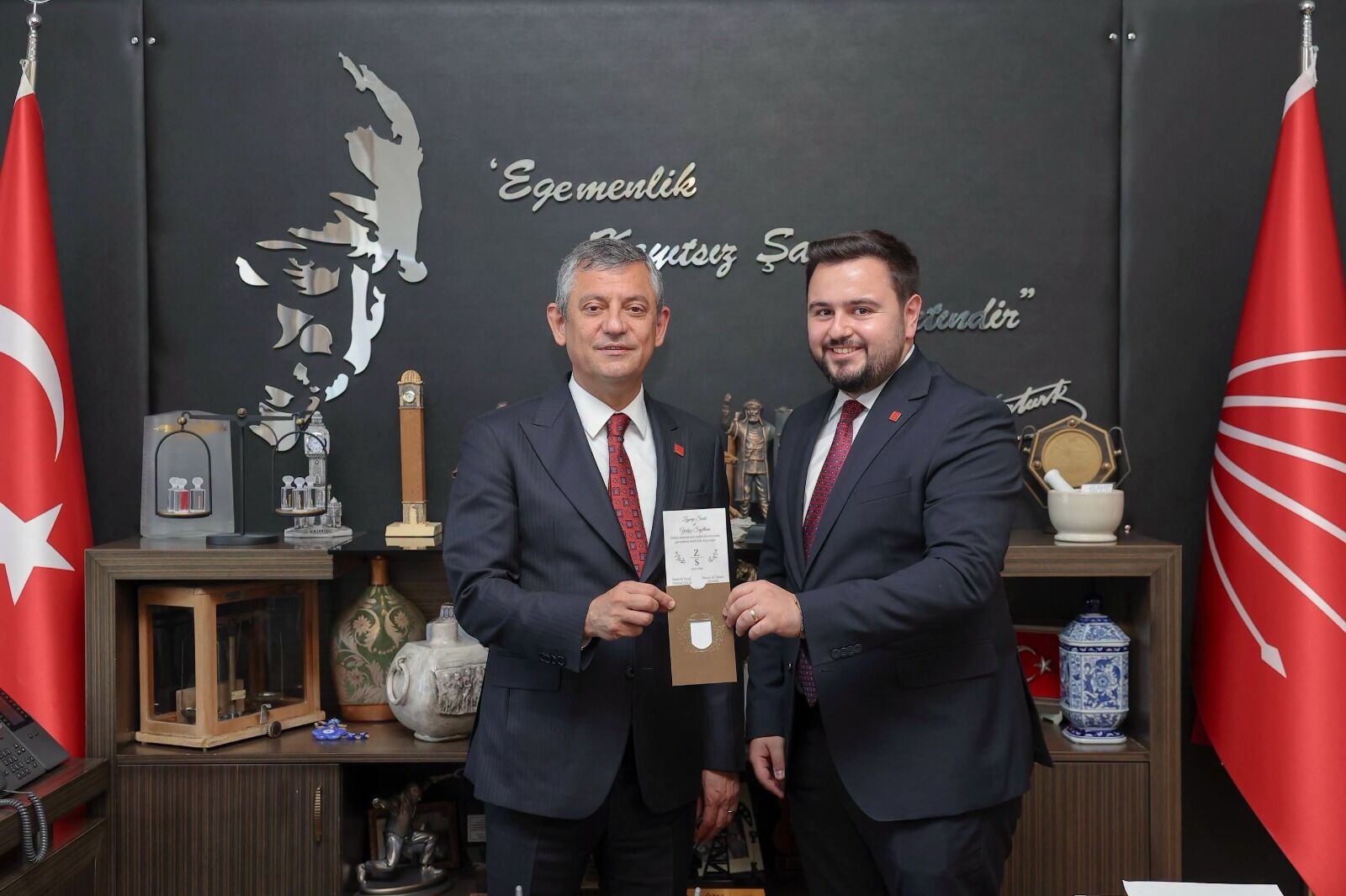 Özgür Özel, Yağiz Seyi̇than Erdem'i̇n Ni̇kahina Davet Edi̇ldi̇ 2